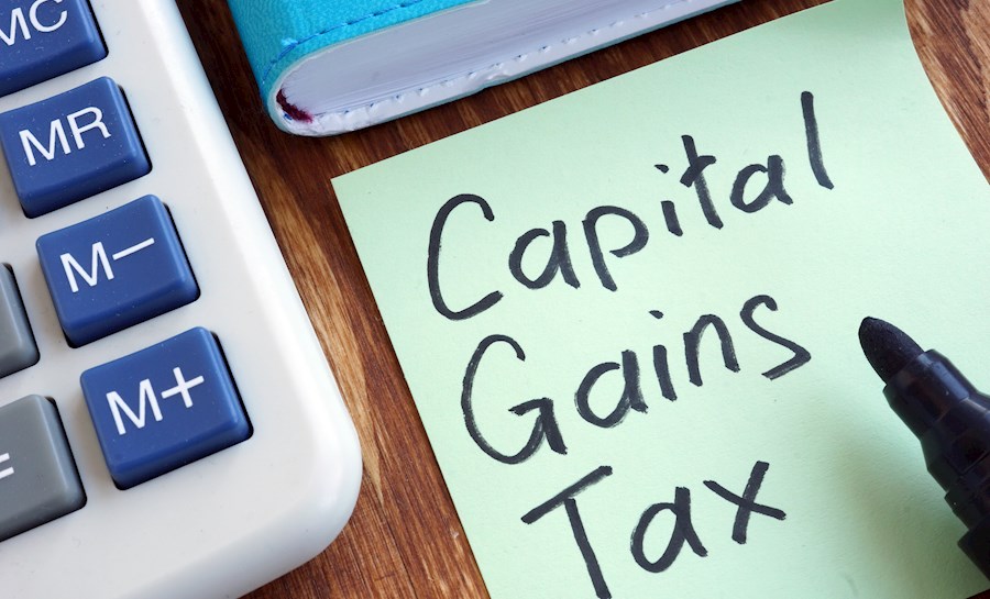 Capital Gains Tax written on sticky note